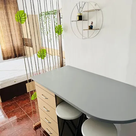 Garsoniera Saturn Apartament *